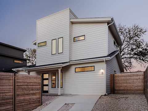 Luxe Two-Story Austin Retreat with Hot Tub photo 19