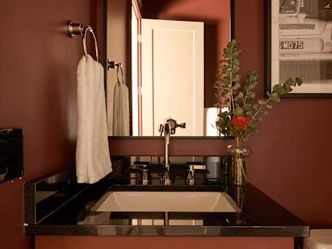 Garden District Stay, Shared Heated Pool & Spa photo 31