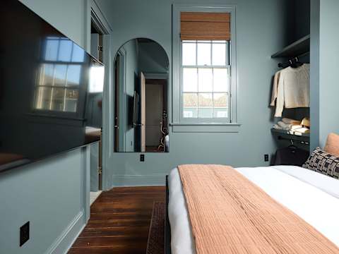 Garden District Stay, Shared Heated Pool & Spa photo 19