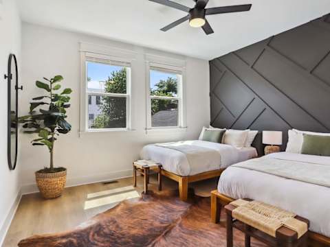 Two Beautiful Luxury Renovations, Near Downtown photo 44