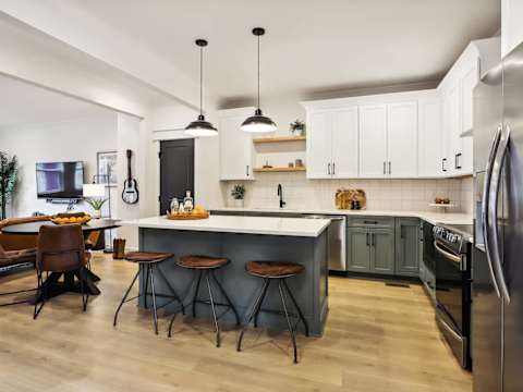 Modern Two Townhomes, Close to Downtown photo 3