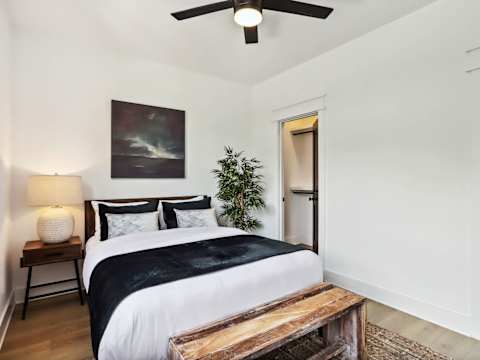 Modern Two Townhomes, Close to Downtown photo 21
