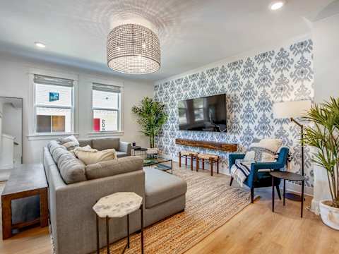 Two Beautiful Luxury Renovations, Near Downtown photo 6