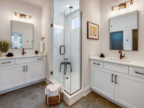 Two Beautiful Luxury Renovations, Near Downtown photo 18
