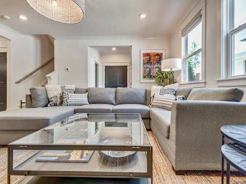 Modern Two Townhomes, Close to Downtown photo 32