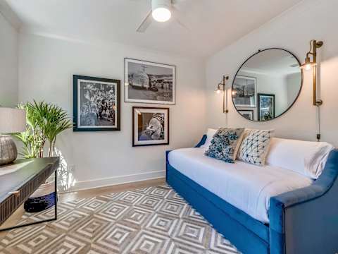 Modern Two Townhomes, Close to Downtown photo 36