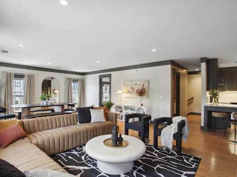 Updated Townhome, Free Parking photo 33