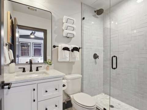 Updated Townhome, Free Parking photo 30