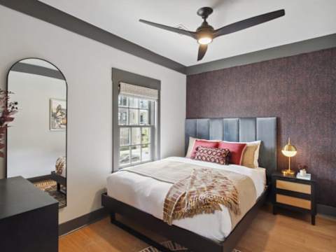 Updated Townhome, Free Parking photo 31