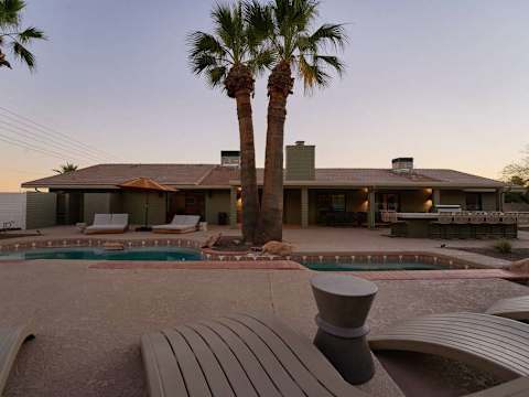 Luxe Private Resort Compound, Heated Pool and Spa photo 82