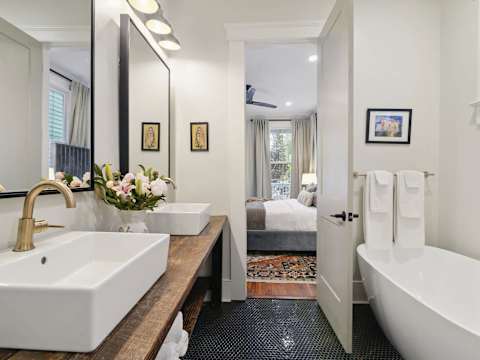 Grand, Lush Home with Heated Pool photo 10