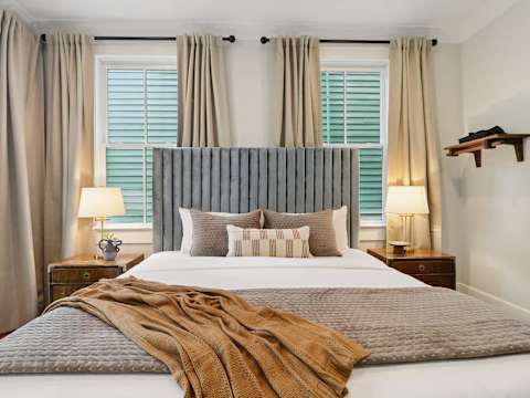 Grand, Lush Home with Heated Pool photo 2
