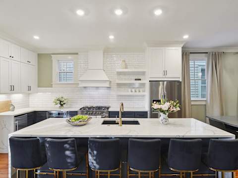 Grand, Lush Home with Heated Pool photo 5