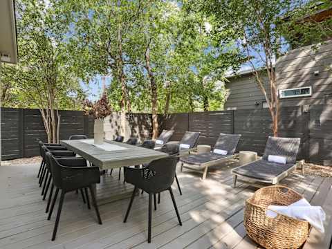 Luxe Lone Star Oasis, near Downtown with Hot Tub photo 44