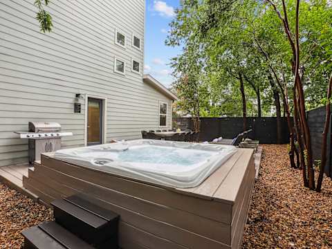 Luxe Lone Star Oasis, near Downtown with Hot Tub photo 47