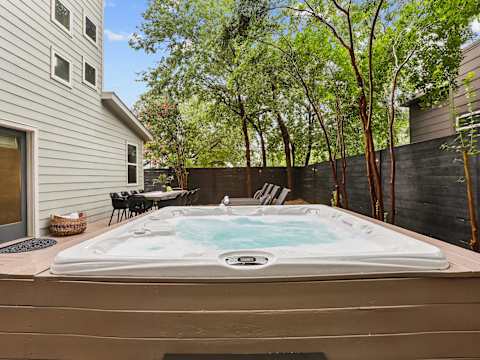 Luxe Lone Star Oasis, near Downtown with Hot Tub photo 46