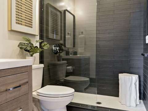 Spacious NOLA Combo, 2 Units & Shared Pool photo 50