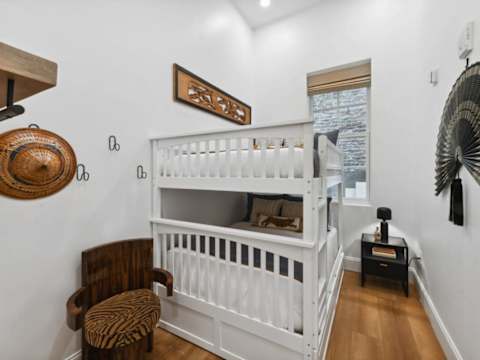 Modern CBD Hotel Suites with Near French Quarter photo 24