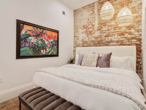 Modern CBD Hotel Suites with Near French Quarter photo 37