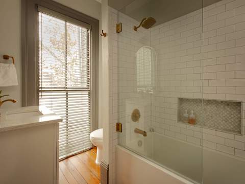 Charming Victorian Home, Cocktail Pool photo 10