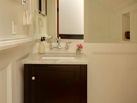 Modern Luxe Sophistication Near Forsyth Park photo 6