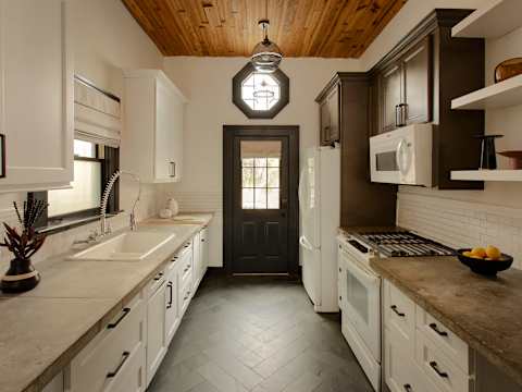 Modern Luxe Sophistication Near Forsyth Park photo 32