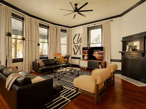 Modern Luxe Sophistication Near Forsyth Park photo 36