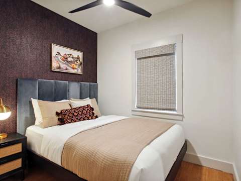 Large Townhome Combo, Forsyth Park photo 14
