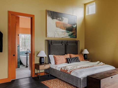 Stylish Home, near Downtown, Heated Pool photo 18