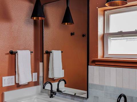 Stylish Home, near Downtown, Heated Pool photo 25