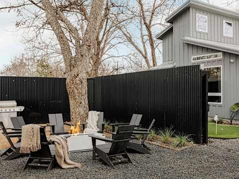 Modern Compound with Hot Tub, Near Downtown photo 20