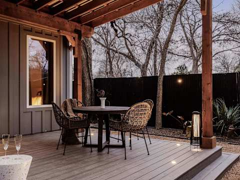 Modern Compound with Hot Tub, Near Downtown photo 33