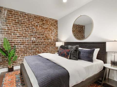 10BR Downtown Savannah Combo, Walk to Nightlife photo 25