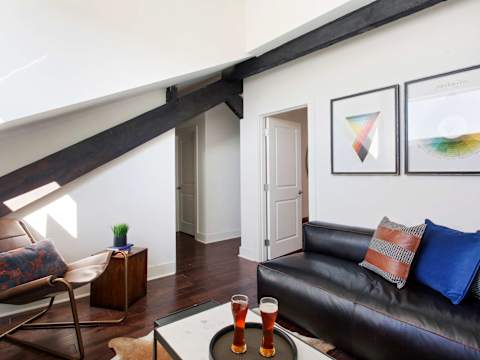 6BR Downtown Savannah Condo, Walk to Nightlife photo 23