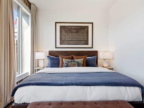 6BR Downtown Savannah Condo, Walk to Nightlife photo 4