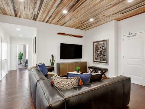 6BR Savannah Condo Combo, Walk to Nightlife photo 9