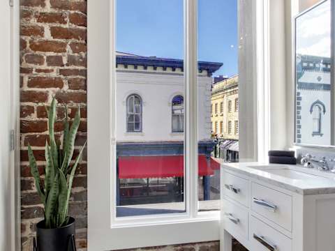6BR Savannah Condo Combo, Walk to Nightlife photo 15