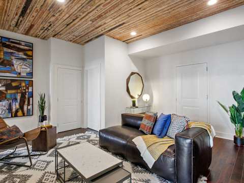 6BR Savannah Condo Combo, Walk to Nightlife photo 19