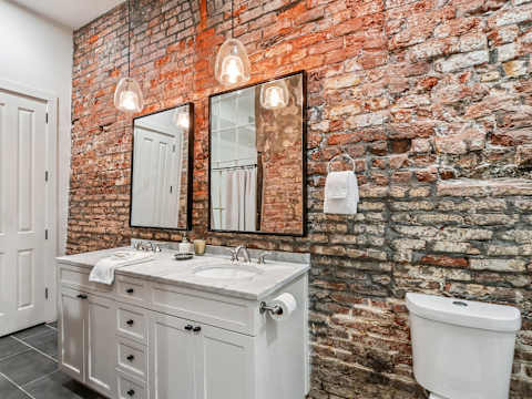 Sleek Historic Condo | Steps to French Quarter photo 5