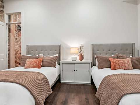 Sleek Historic Condo | Steps to French Quarter photo 2