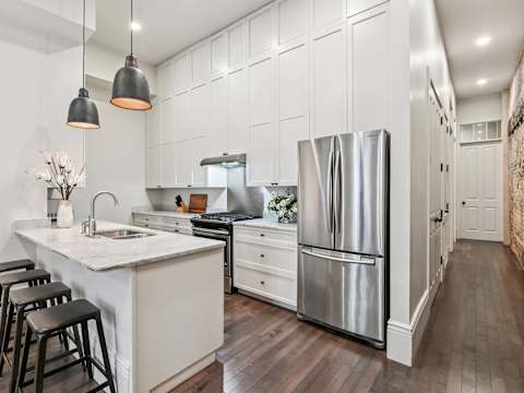 Sleek Historic Condo | Steps to French Quarter photo 10