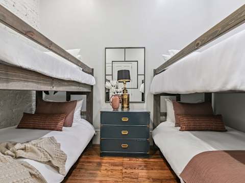 Chic Renovated Condo Suite, Near French Quarter photo 10
