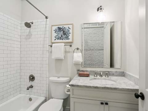 Chic Renovated Condo Suite, Near French Quarter photo 14