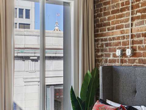 Historic Downtown Building Buyout, Nightlife photo 114