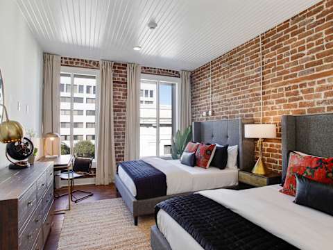 Historic Downtown Building Buyout, Nightlife photo 112