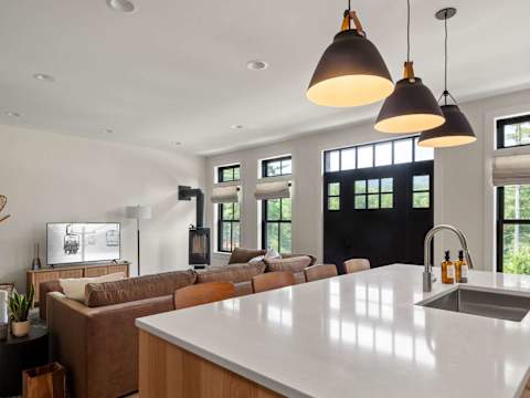 5BR Luxury Townhome | Stowe | More Units Available photo 7