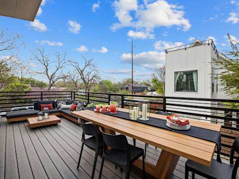 Luxe 4BR Austin Home | Balcony & Private Deck photo 33