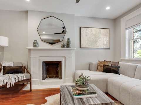 2 Connected Historic Condos | Downtown Savannah photo 8