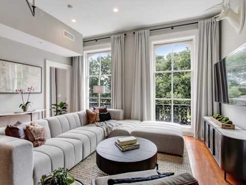 3 Units Historic Condo Combo | Downtown Savannah photo 1