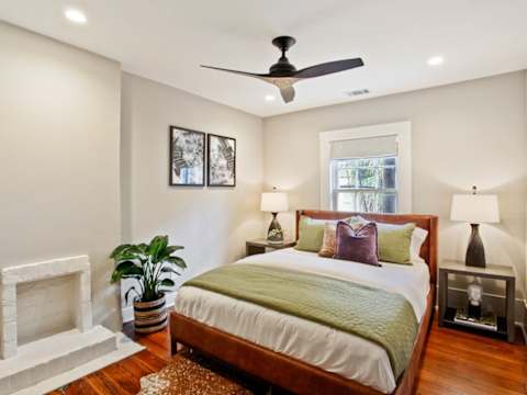 Elegant 5BR Savannah Estate | Walkable Downtown photo 2